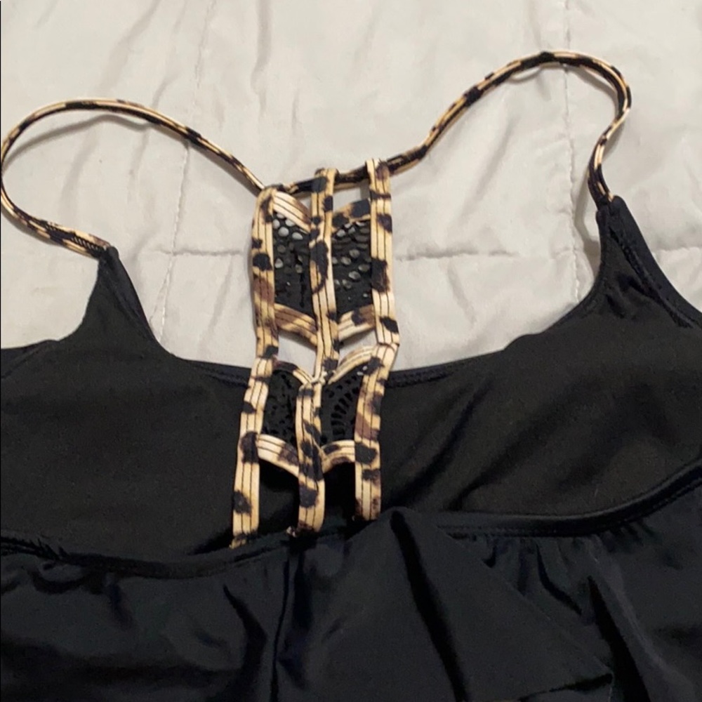 Bathing suit - Picture 2 of 4